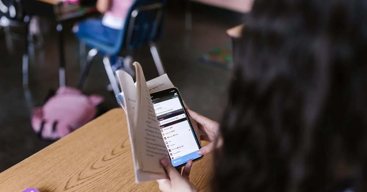 Cómo la educación digital fomenta el aprendizaje colaborativo