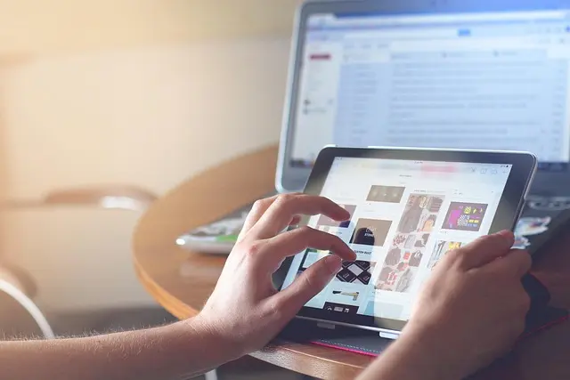 Cómo elegir la mejor plataforma de educación digital para tu aula