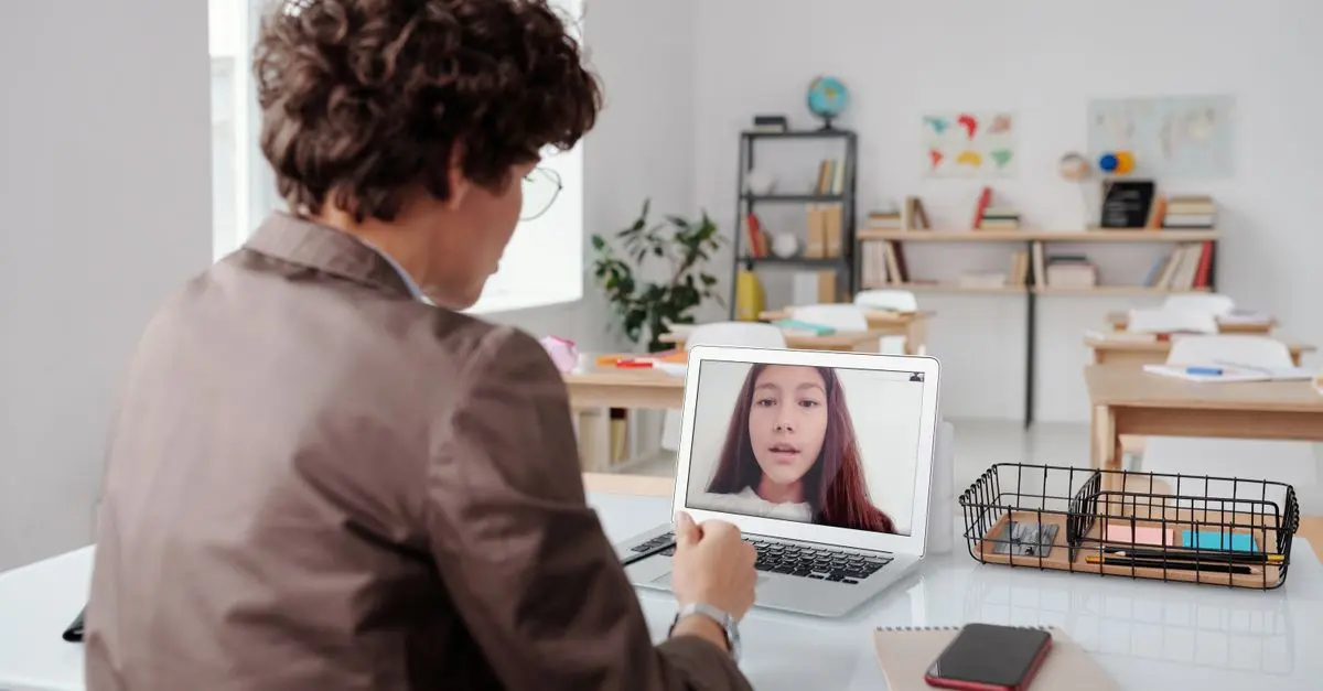 10 estrategias efectivas para la educación digital en el aula