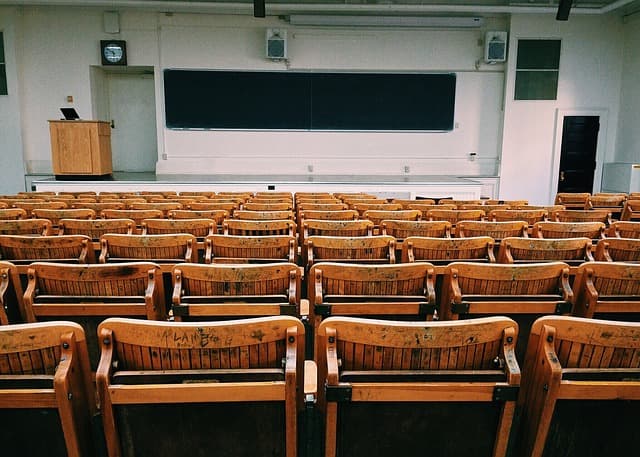 Cómo mejorar la educación digital con estrategias efectivas